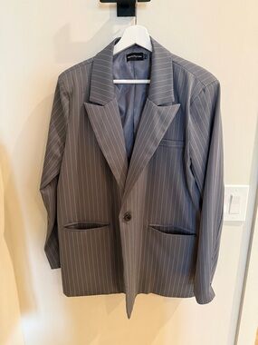 PrettyLittleThing Oversized Grey Pinstripe Blazer